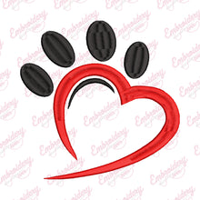 Beautiful Heart Paw Embroidery Design